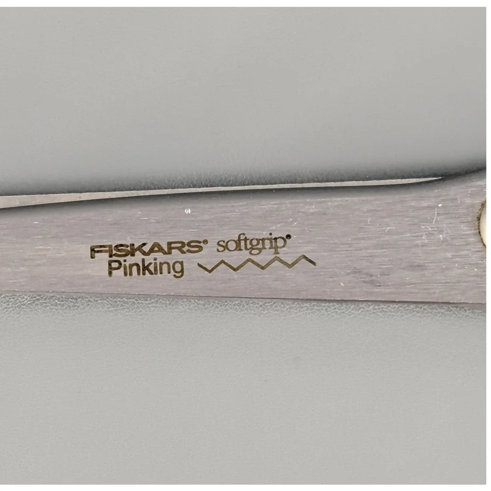 Fiskars Softgrip Pinking Shears Orange Gray Stainless Steel Zig Zag Scissors
